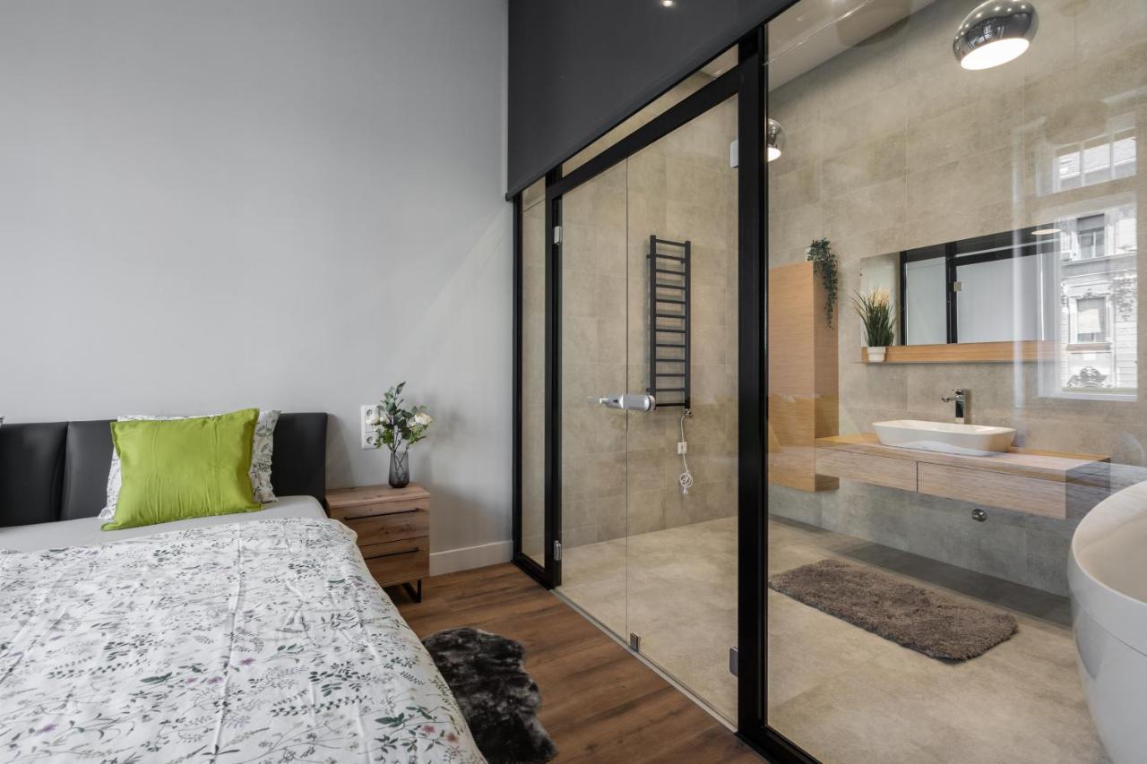 부다페스트 Buenos Boutique - A/C, 2 Bathrms, Amazing View 아파트 외부 사진
